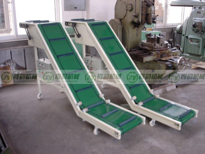 爬坡皮带输送机05