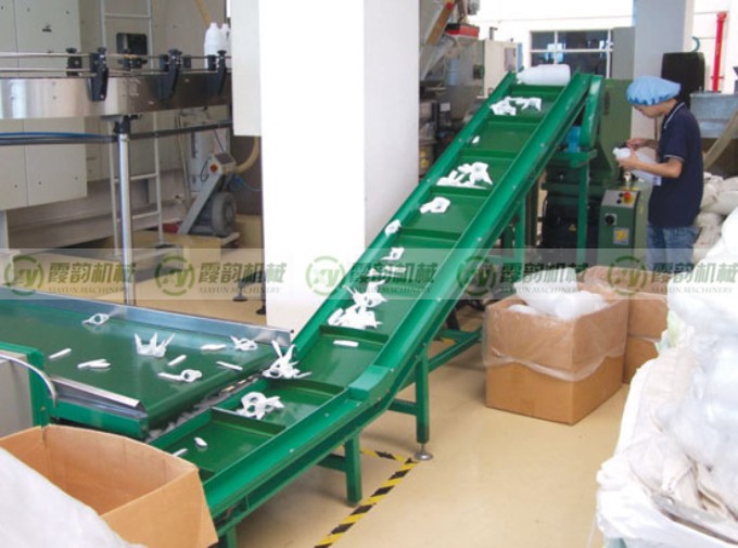 爬坡皮带输送机15