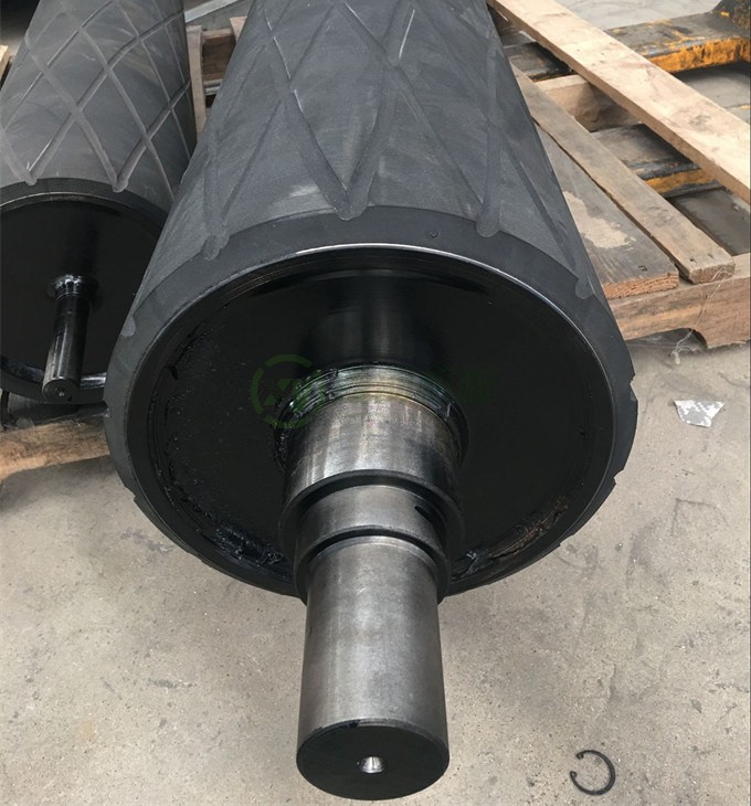 车制包胶花纹辊筒08